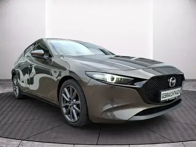 Gebraucht Mazda 3 Selection 150 PS (110 kW) 2021 Silber (titanium flash) Limousine
