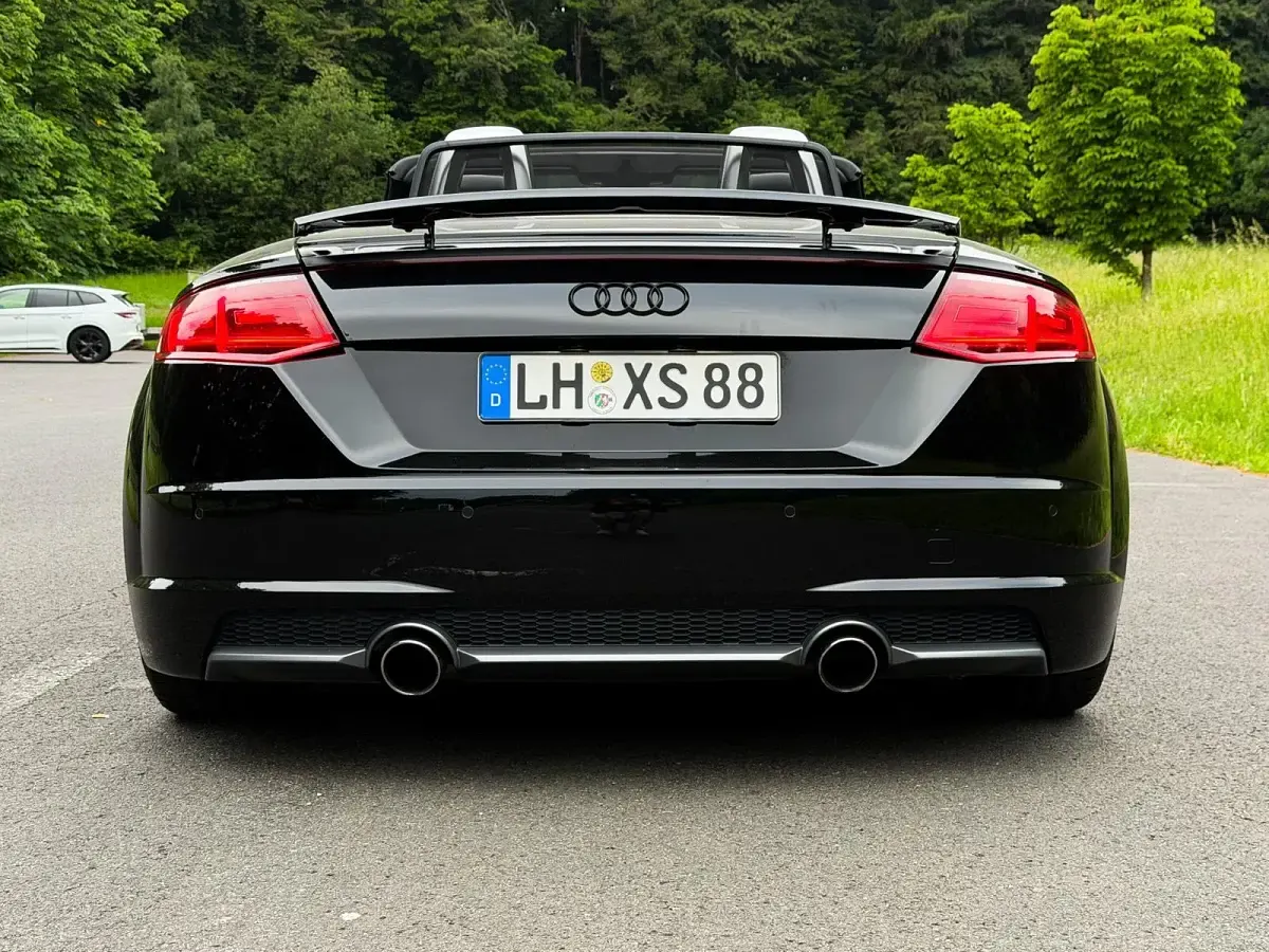 Gebraucht Audi TT Roadster S-Line 230 PS (169 kW) 2015 Schwarz Cabrio