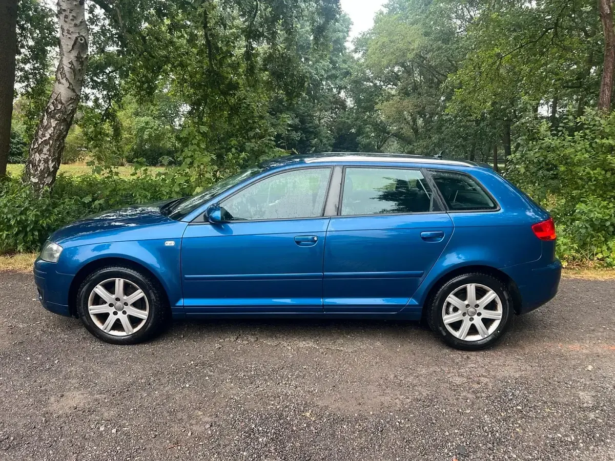 Gebraucht Audi A3 115 PS (84 kW) 2006 Blau Kleinwagen