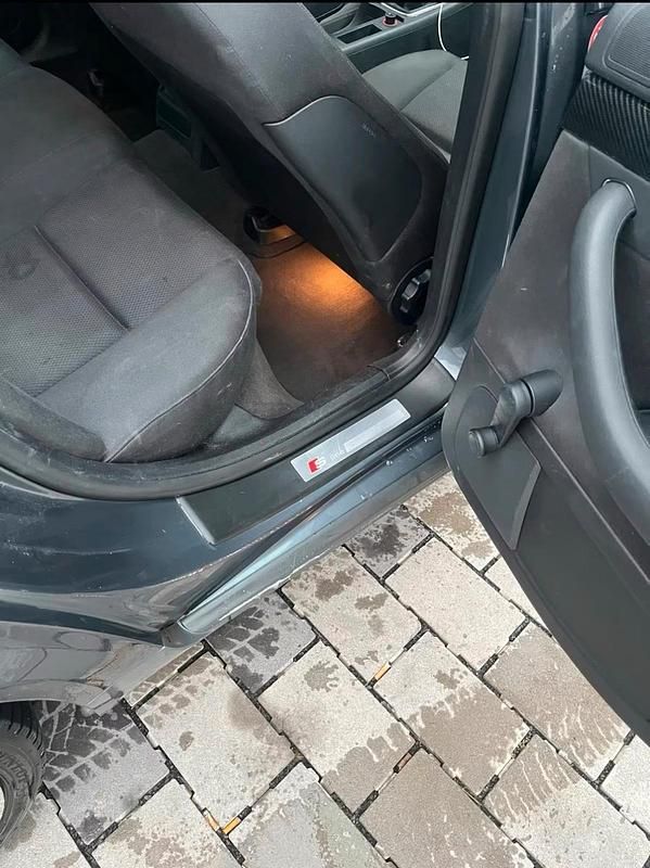 Gebraucht Audi A4 131 PS (96 kW) 2001 Grau Limousine