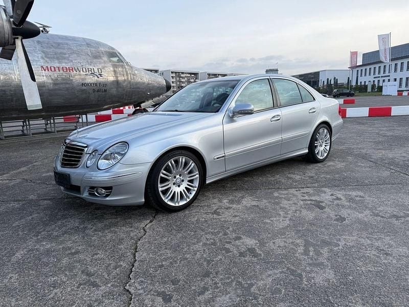 Gebraucht Mercedes E350 292 PS (214 kW) 2008 Silber Limousine