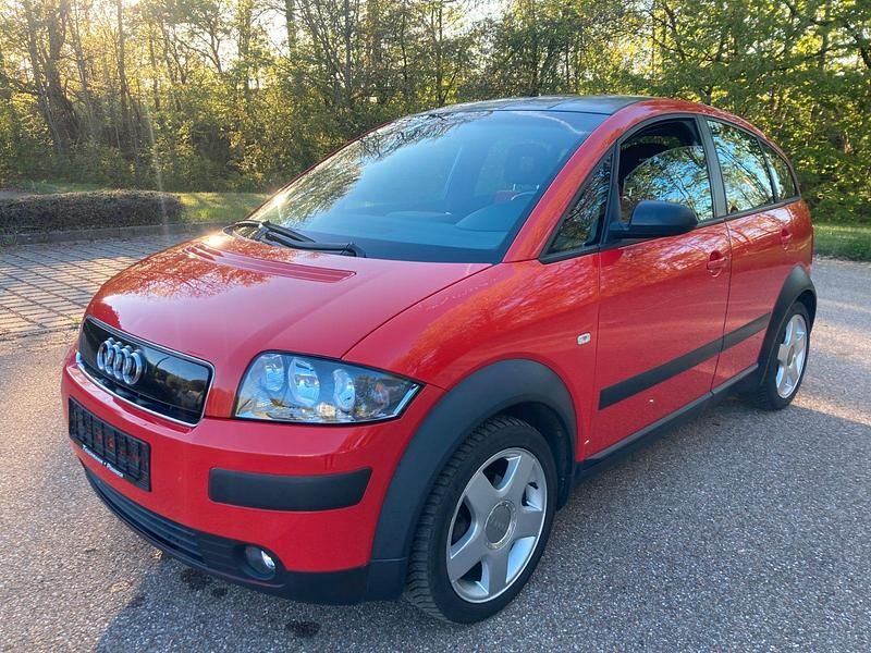 Usata Audi A2 75 CV (55 kW) 2003 Rosso Utilitaria