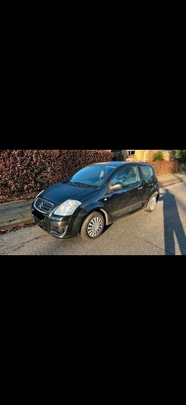 Gebraucht Citroën C2 60 PS (44 kW) 2009 Schwarz Kleinwagen