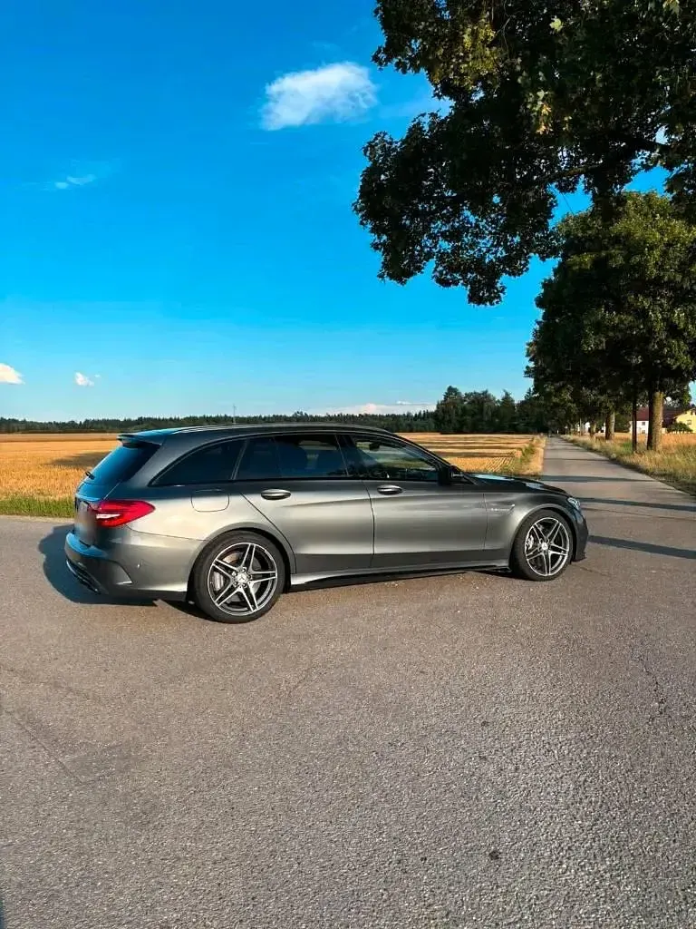 Gebraucht Mercedes C63 AMG AMG 476 PS (350 kW) 2018 Grau Kombi