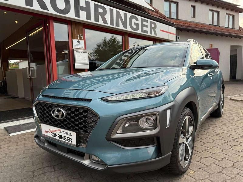 Ceramic blue Gebraucht 2018 Hyundai Kona Premium SUV | 18.900 € (Fairer Preis) - Bild 1/4