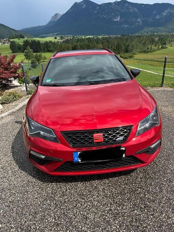Rot Gebraucht 2018 Cupra Leon Limousine | 21.000 € (Fairer Preis) - Bild 1/4