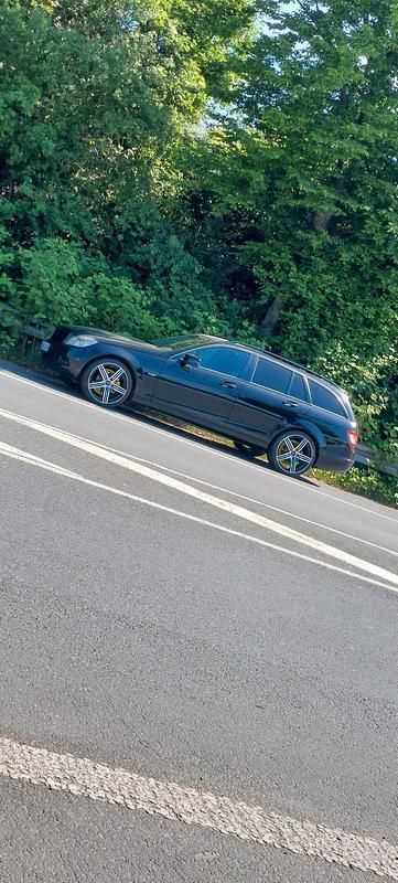 Gebraucht Mercedes C180 156 PS (114 kW) 2010 Schwarz Kombi