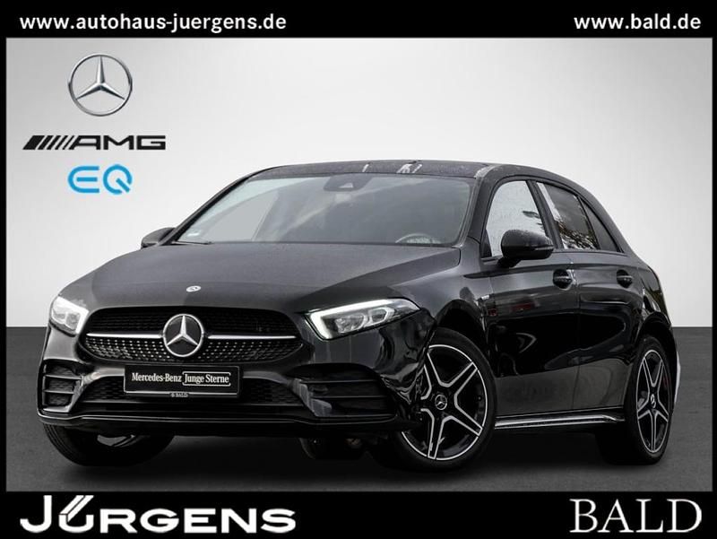 Unilack nachtschwarz Gebraucht 2022 Mercedes A250 AMG Limousine | 25.870 € (Guter Preis) - Bild 1/4