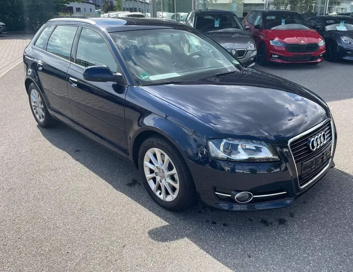 Gebraucht Audi A3 Sport 140 PS (102 kW) 2011 Blau Kleinwagen