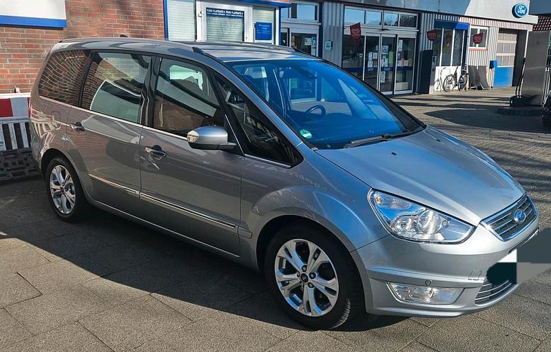 Gebraucht Ford Galaxy Titanium 163 PS (119 kW) 2012 Silber Van / Kleinbus