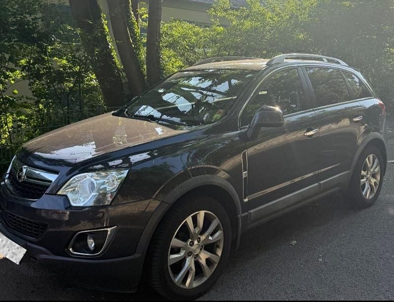 Grau Gebraucht 2014 Opel Antara Design Edition SUV | 5.700 € (Guter Preis) - Bild 1/4