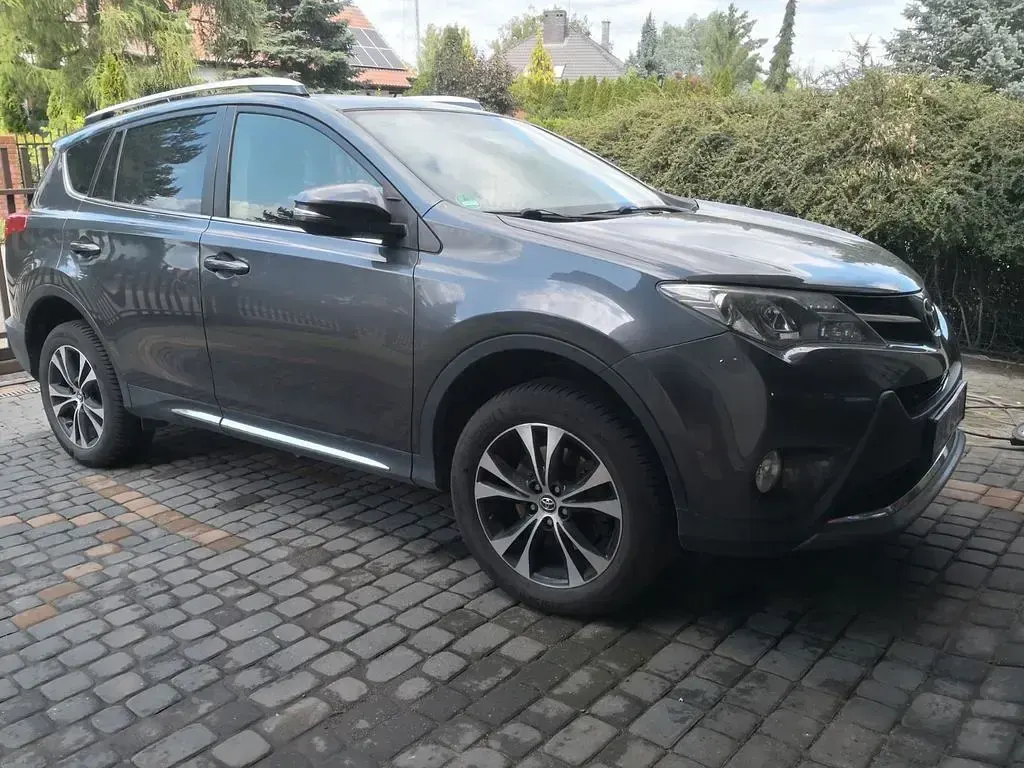 Gebraucht Toyota RAV4 Edition 150 PS (110 kW) 2015 Grau SUV