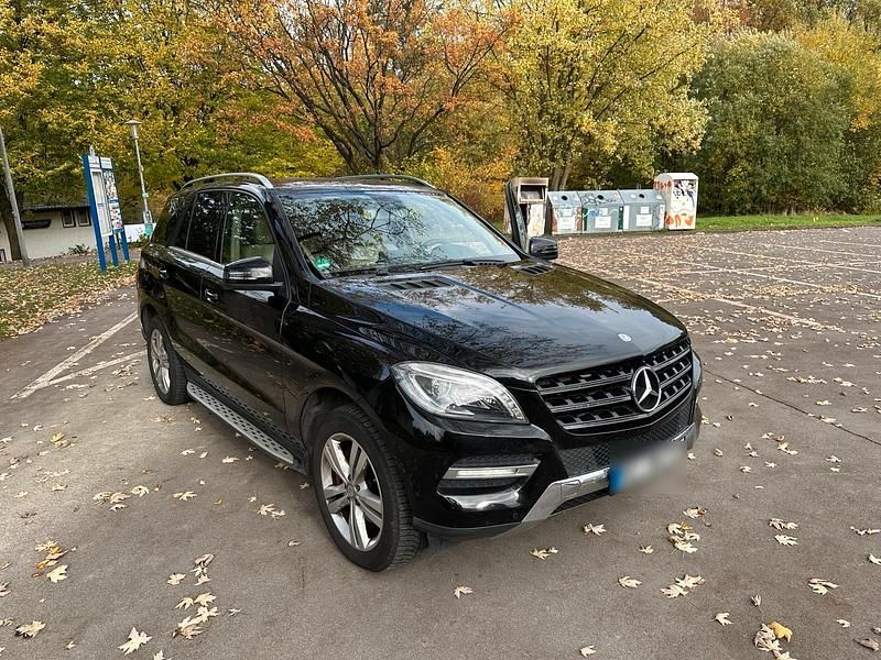 Gebraucht Mercedes ML250 204 PS (150 kW) 2012 Schwarz SUV