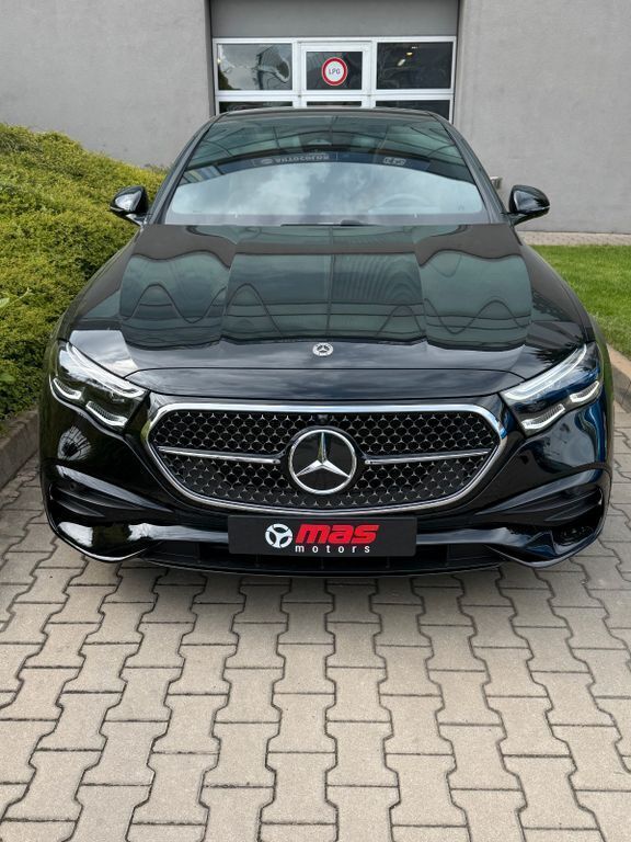 Schwarz Neu 2025 Mercedes E200 Premium Plus Limousine | 84.500 € - Bild 1/4