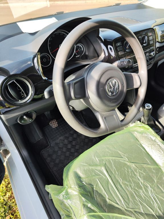 Gebraucht VW up! move up! 68 PS (50 kW) 2013 Weiß Kleinwagen