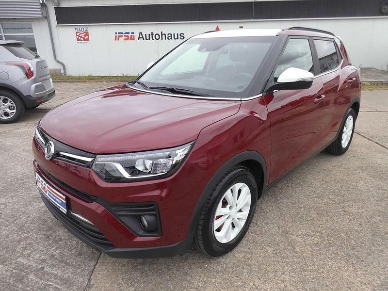 Rot Gebraucht 2019 Ssangyong Tivoli Quartz SUV | 10.990 € (Guter Preis) - Bild 1/4