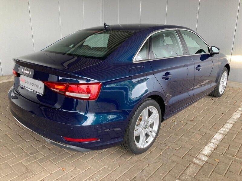Gebraucht Audi A3 Design 150 PS (110 kW) 2019 Kosmosblau Limousine