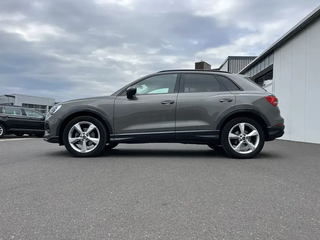 Gebraucht Audi Q3 Advanced Plus 150 PS (110 kW) 2022 Chronosgrau SUV
