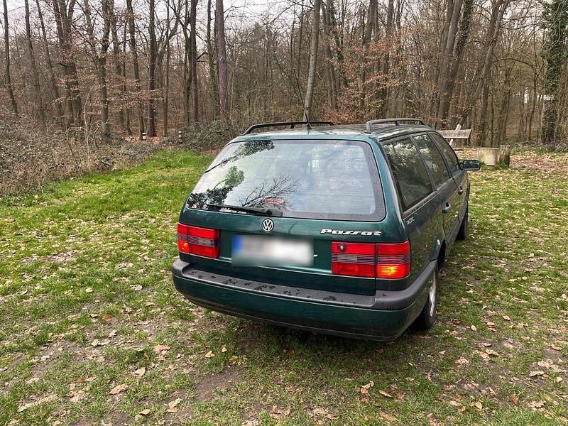 Second-hand VW Passat 115 CP (84 kW) 1996 Verde Break