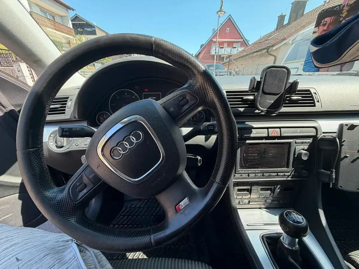 Gebraucht Audi A4 125 PS (91 kW) 2007 Schwarz Kombi