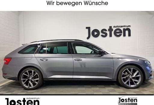 Gebraucht Skoda Superb SportLine 200 PS (147 kW) 2022 Graphitegrau metallic Kombi