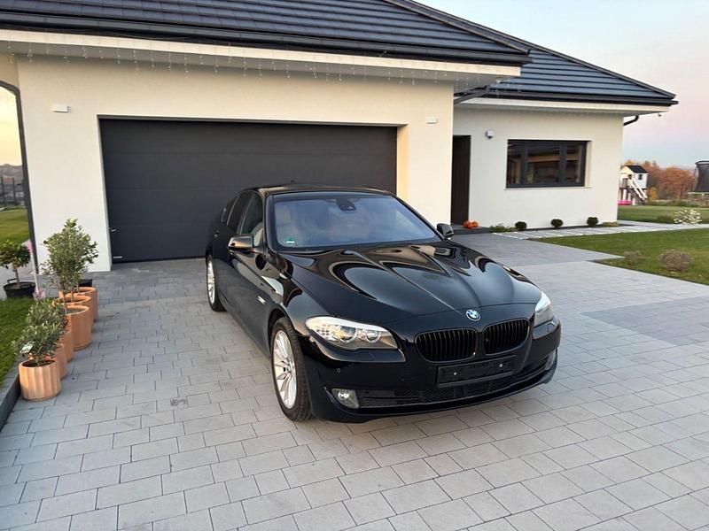 Second-hand BMW 528 258 CP (189 kW) 2010 Negru Berlinǎ