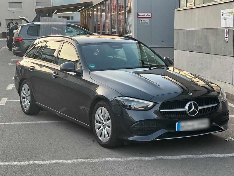 Grau Gebraucht 2022 Mercedes C200 Kombi | 25.999 € (Guter Preis) - Bild 1/4