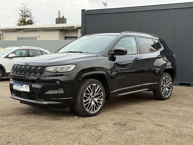 Second-hand Jeep Compass 131 CP (96 kW) 2023 Negru SUV