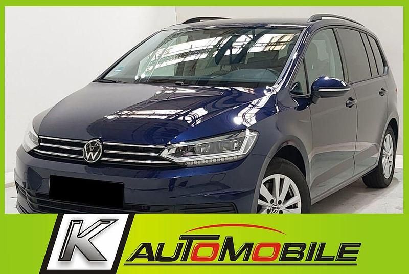 Blau Gebraucht 2024 VW Touran Van / Kleinbus | 29.440 € (Guter Preis) - Bild 1/4
