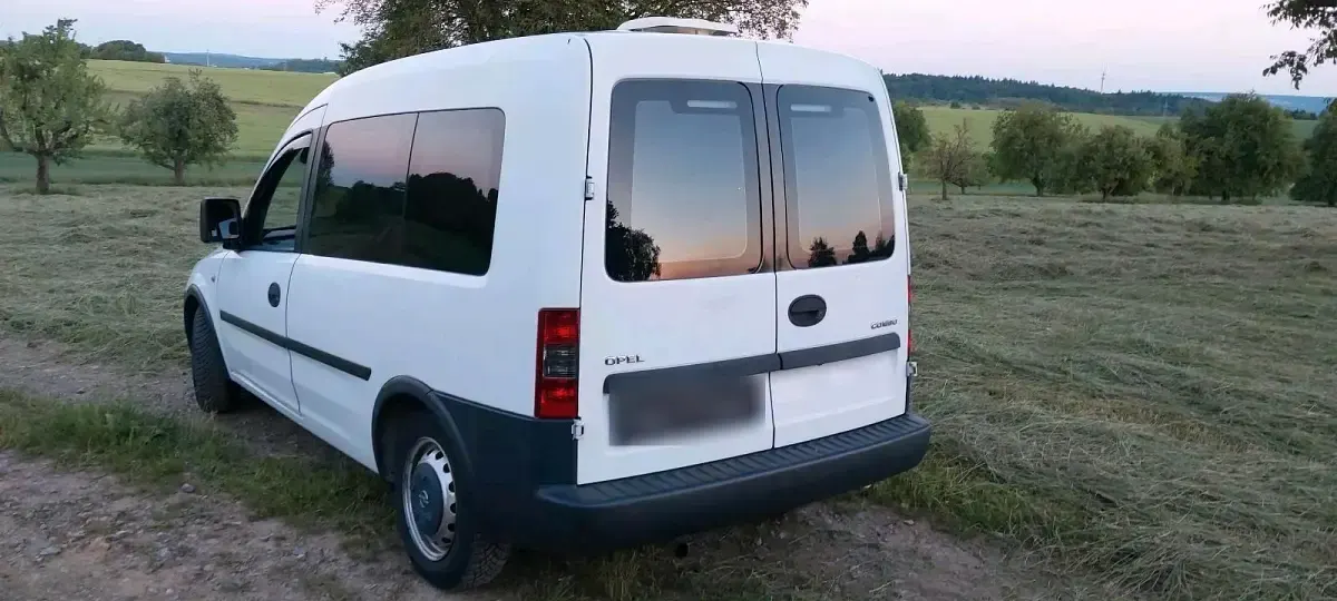 Gebraucht Opel Combo 87 PS (63 kW) 2003 Weiß Van / Kleinbus