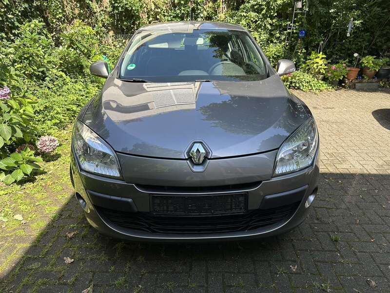 Gebraucht 2009 Renault Mégane III Limousine | 3.750 € (Guter Preis) - Bild 1/4
