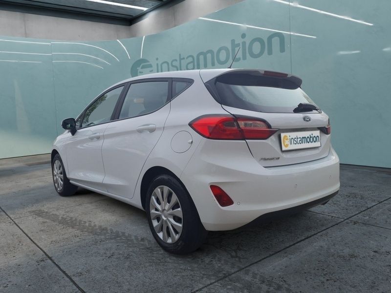 Gebraucht Ford Fiesta Cool & Connect 101 PS (74 kW) 2022 Weiß Kleinwagen