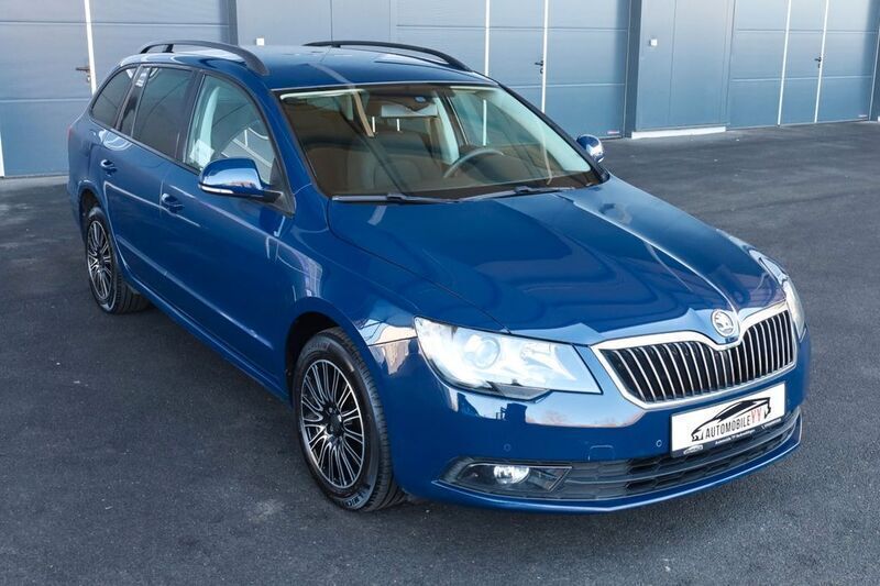 Blau Gebraucht 2015 Skoda Superb Active Kombi | 10.800 € (Guter Preis) - Bild 1/4
