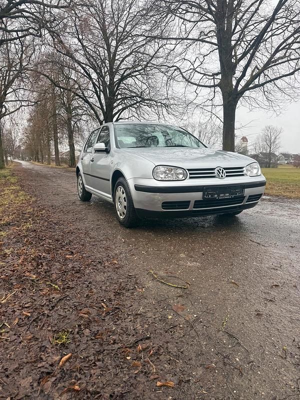 Gebraucht VW Golf IV 75 PS (55 kW) 2002 Silber Kleinwagen