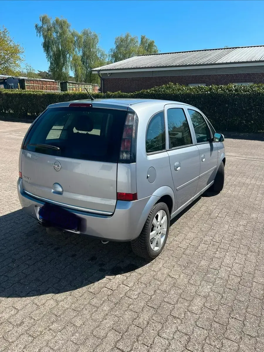 Second-hand Opel Meriva 100 CP (73 kW) 2008 Gri Monovolum