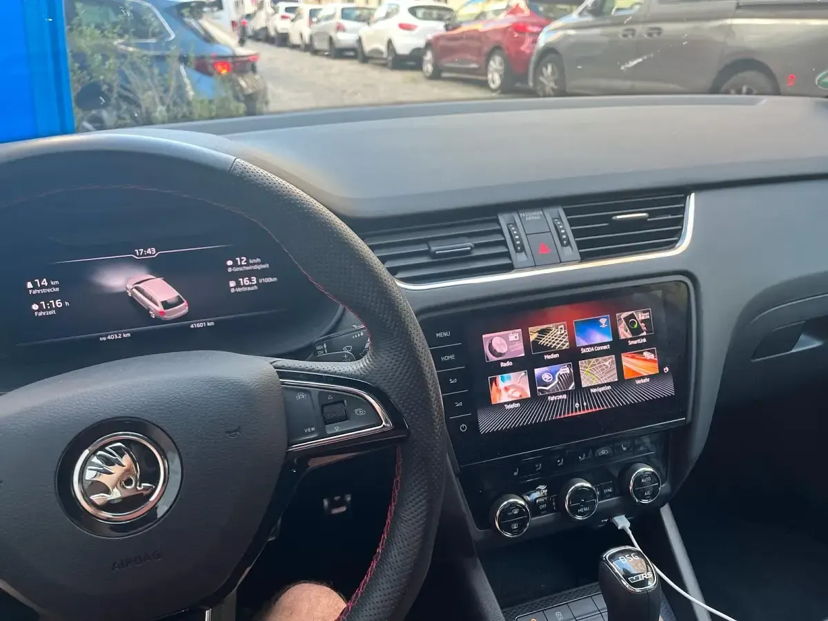 Gebraucht Skoda Octavia RS 244 PS (179 kW) 2020 Weiß Kombi