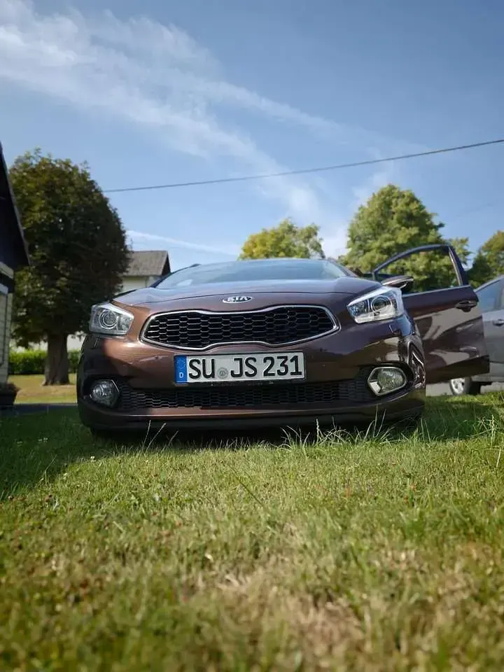 Gebraucht Kia Ceed Sportswagon Vision 128 PS (94 kW) 2014 Kombi