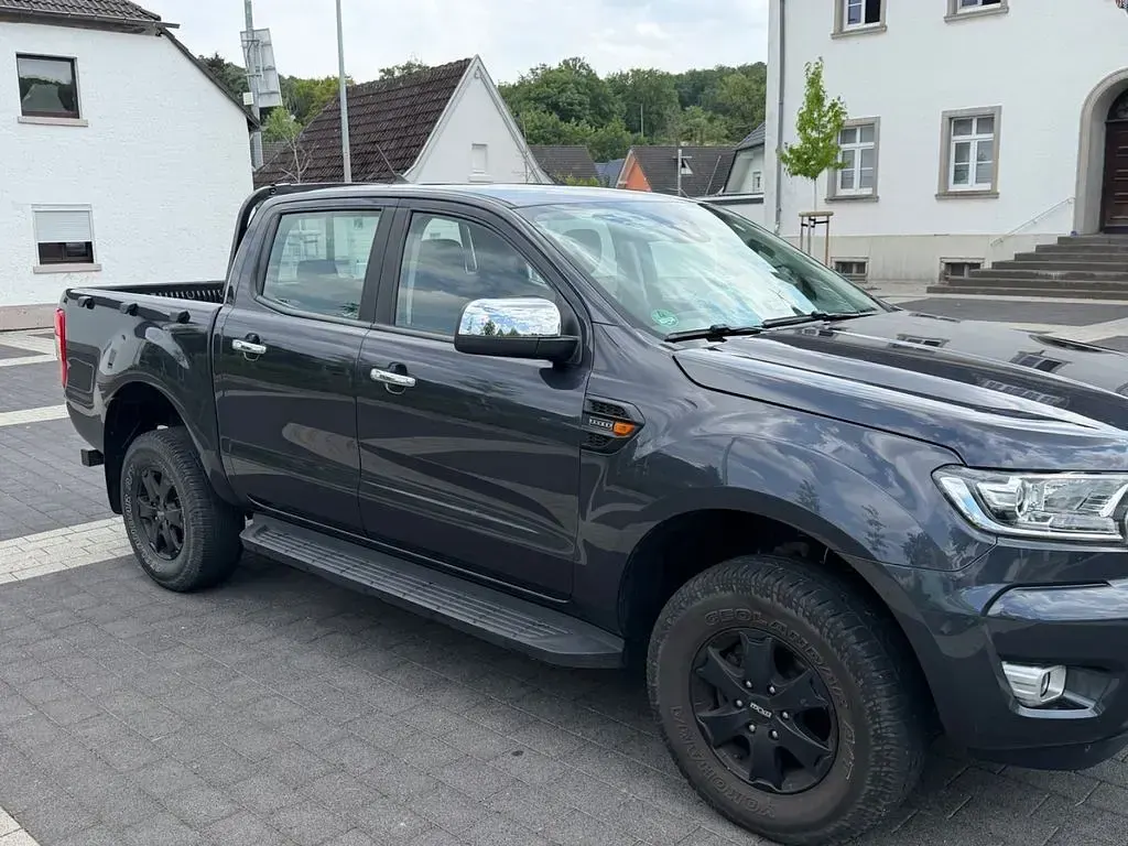 Gebraucht Ford Ranger 170 PS (125 kW) 2020 Grau Pickup