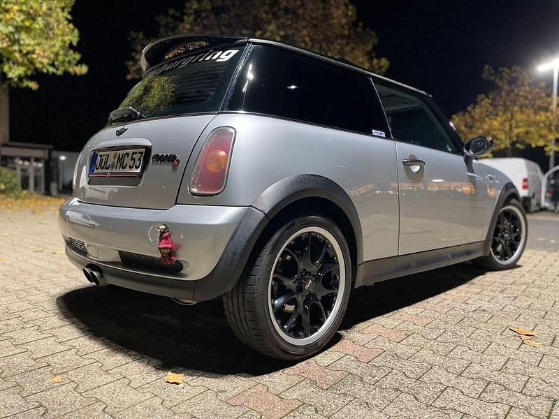 Gebraucht Mini John Cooper Works 163 PS (119 kW) 2004 Silber Kleinwagen
