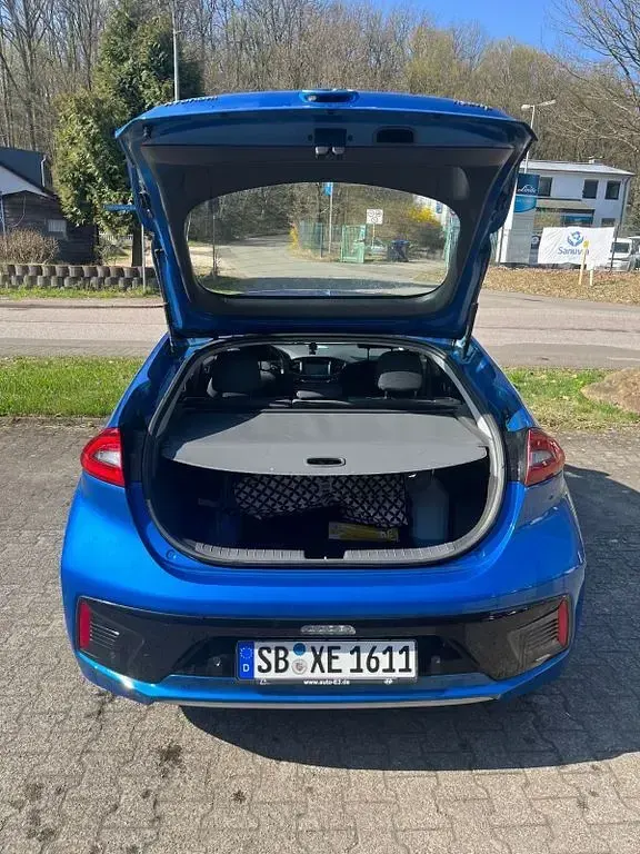 Gebraucht Hyundai Ioniq Style 141 PS (103 kW) 2017 Blau Kleinwagen