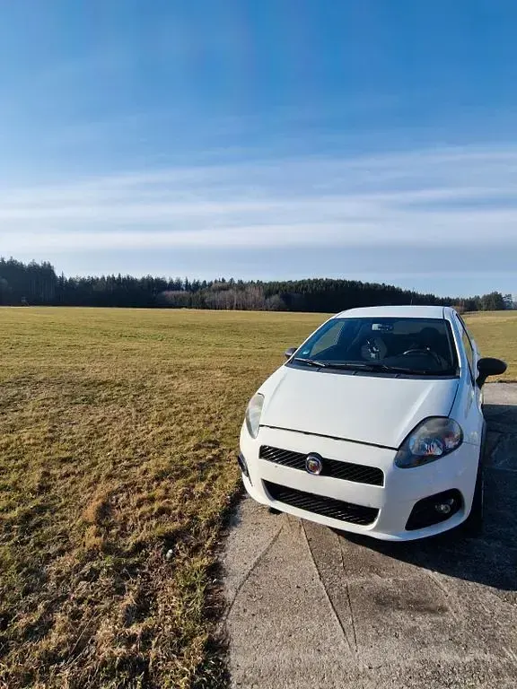 Gebraucht Abarth Grande Punto 155 PS (114 kW) 2009 Weiß Kleinwagen
