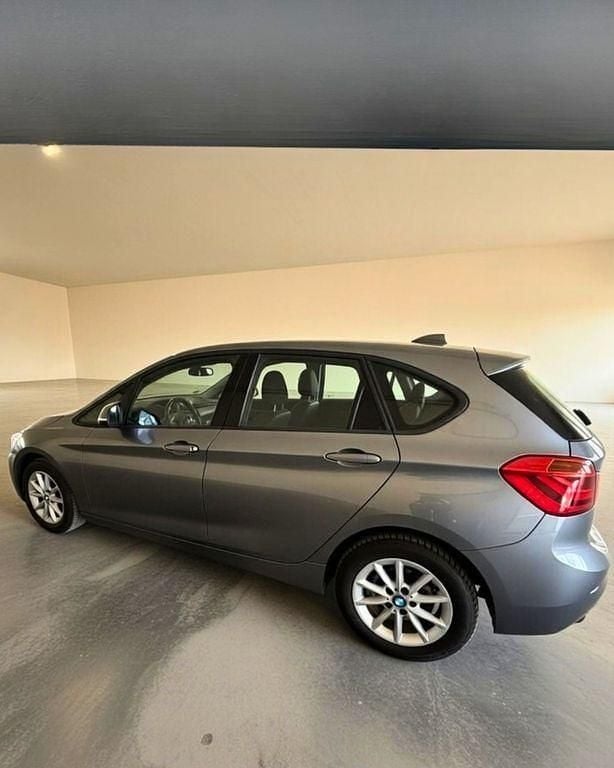 Gebraucht BMW 218 Basis 150 PS (110 kW) 2015 Silber Kombi