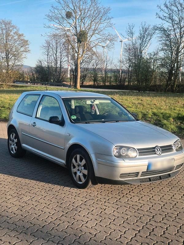 Gebraucht VW Golf IV Edition 105 PS (77 kW) 2002 Silber Limousine