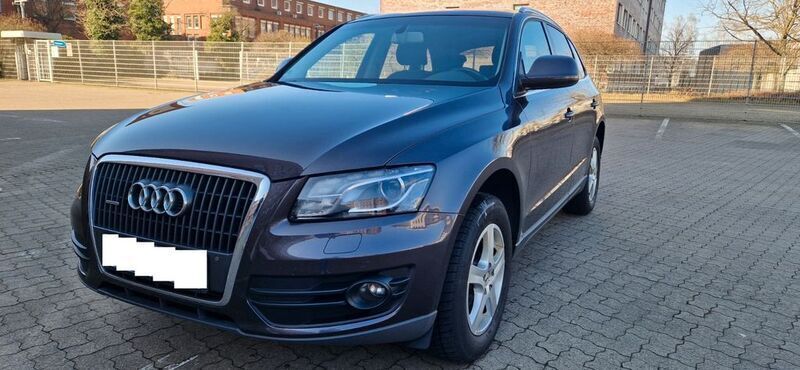 Grau Gebraucht 2011 Audi Q5 Comfort SUV | 9.500 € (Superpreis) - Bild 1/4