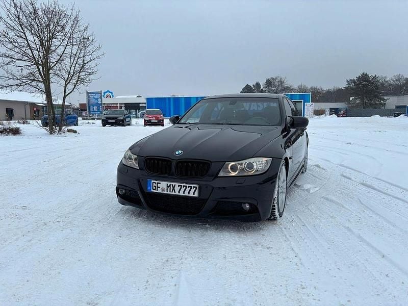 Gebraucht BMW 325 M Sport 197 PS (144 kW) 2010 Schwarz Limousine