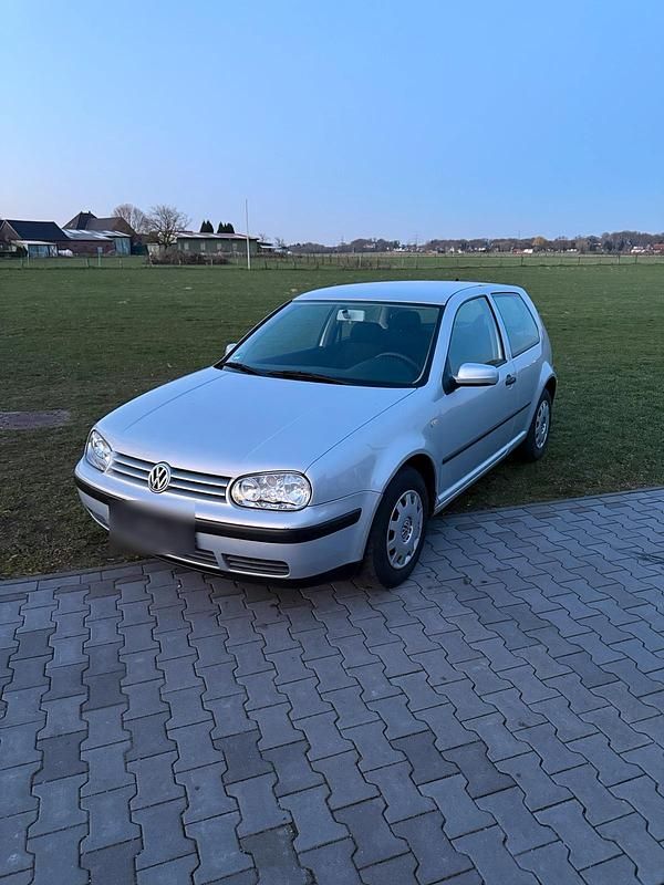 Gebraucht VW Golf IV 75 PS (55 kW) 2001 Silber Kleinwagen