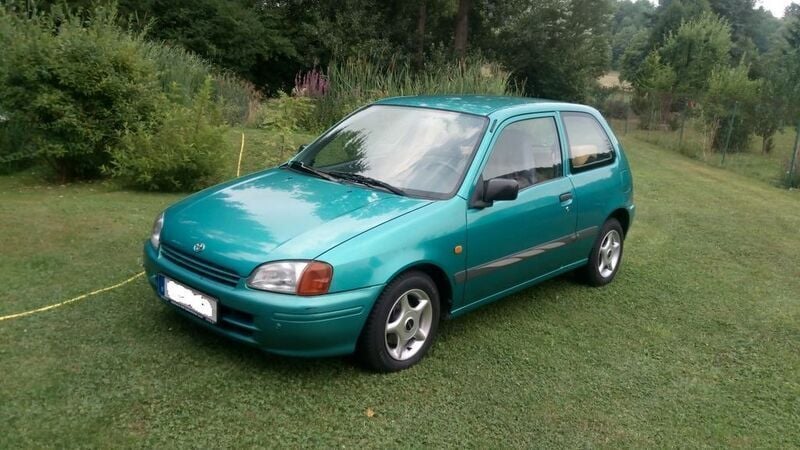 Blau Gebraucht 1998 Toyota Starlet Kleinwagen | 1.750 € (Guter Preis) - Bild 1/4