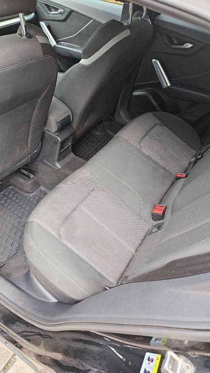 Gebraucht Audi Q2 Ambiente 150 PS (110 kW) 2018 Schwarz SUV