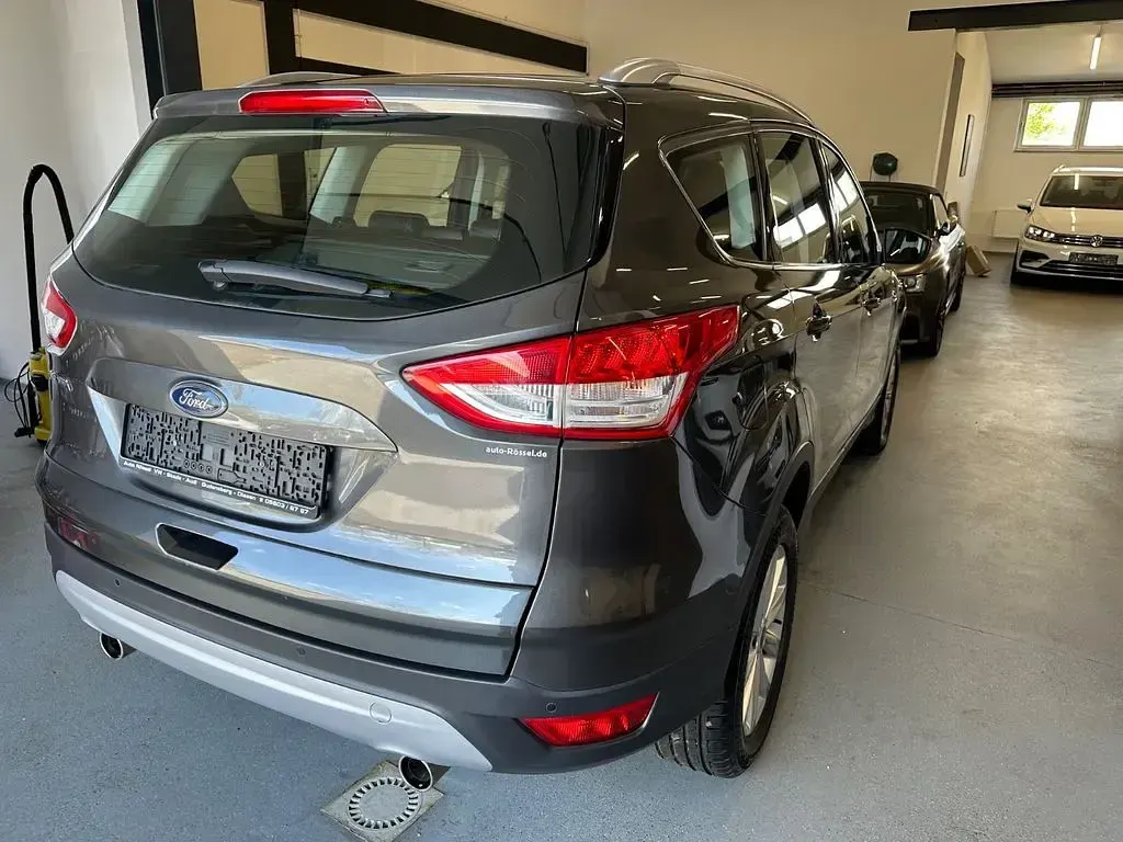Gebraucht Ford Kuga Titanium 179 PS (131 kW) 2018 Schwarz SUV