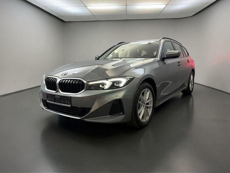 Gebraucht BMW 320 Shadowline 190 PS (139 kW) 2023 Grau Kombi